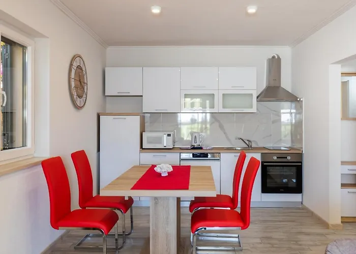 Pod Nespolom Trsteno